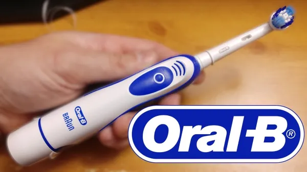 Oral-B Pro-Expart Tooth Brash